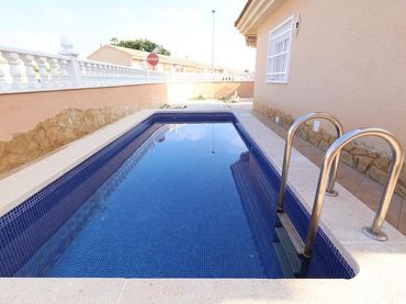 Casa con piscina en venta en N/A