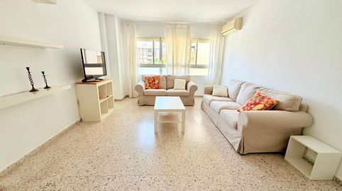 Foto 2 de Piso en venta en Avenida Aurora, Carranque - Haza Cuevas, Málaga Capital