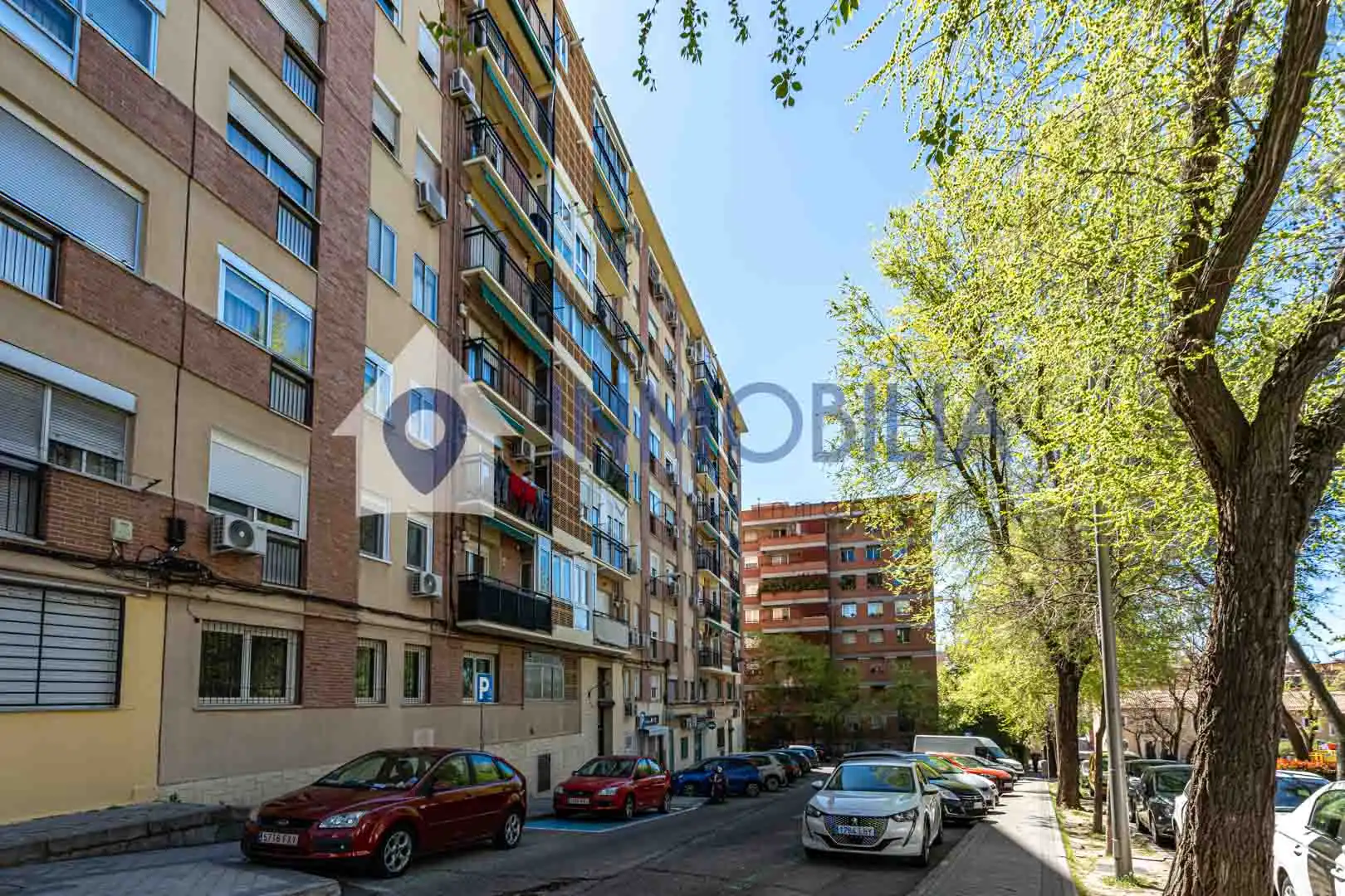 Vista exterior de Piso en venta en Madrid con Calefacción y Terraza