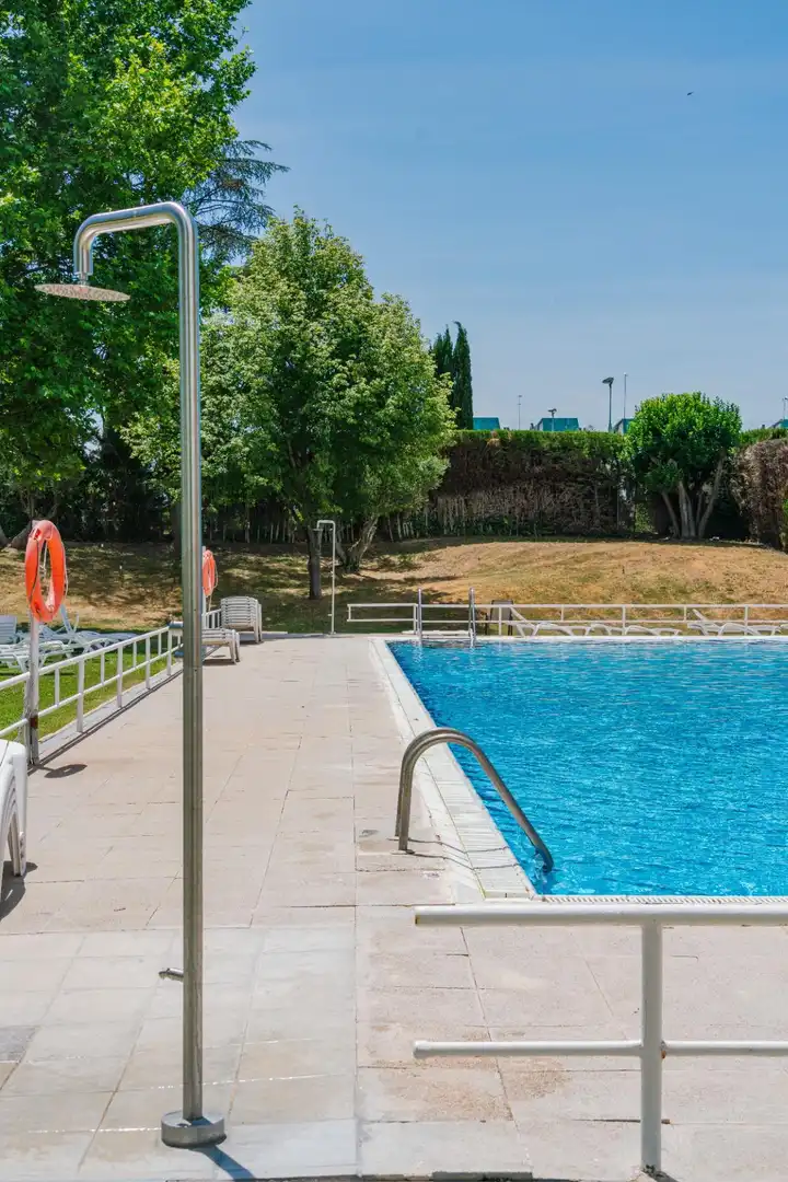 Swimming pool of Duplexes for sale in Zaragoza  with Heating, Furnished and Balcony