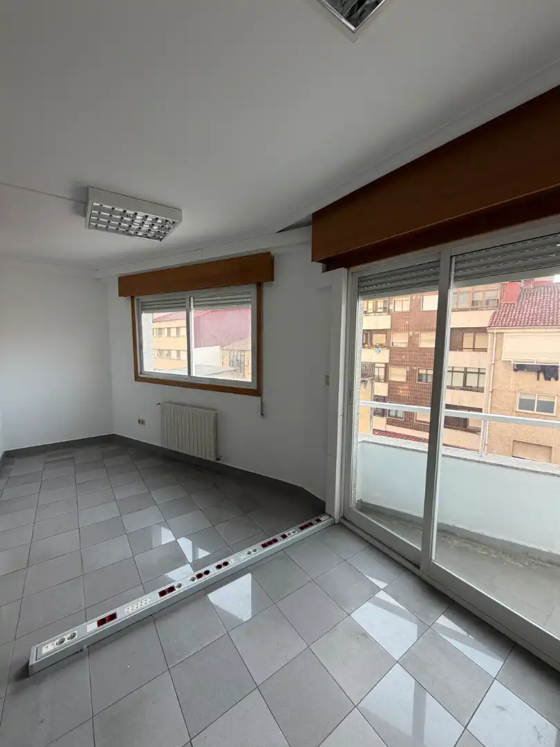 Oficina amb terrassa de lloguer a Centro, imagen 6