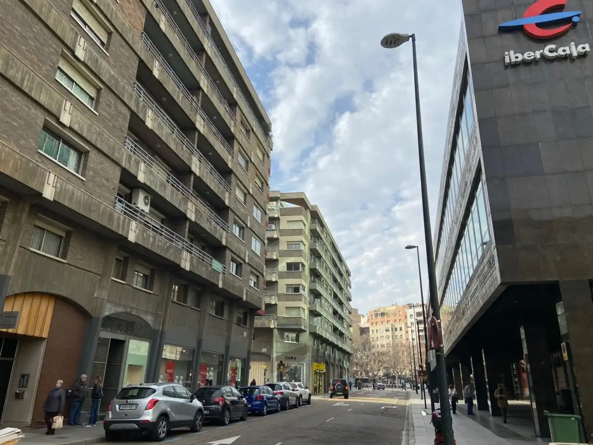 Vista exterior de Oficina de alquiler en Zaragoza con Aire acondicionado, Calefacción y Terraza