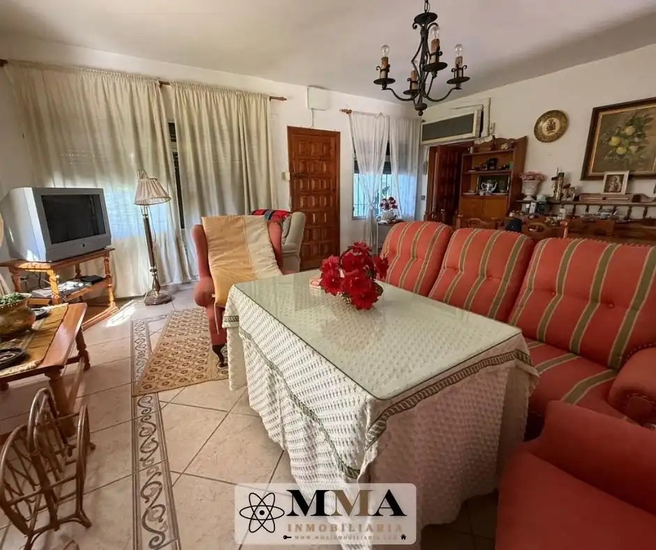Sala d'estar de Finca rústica en venda en El Rompido amb Aire condicionat, Calefacció i Jardí privat