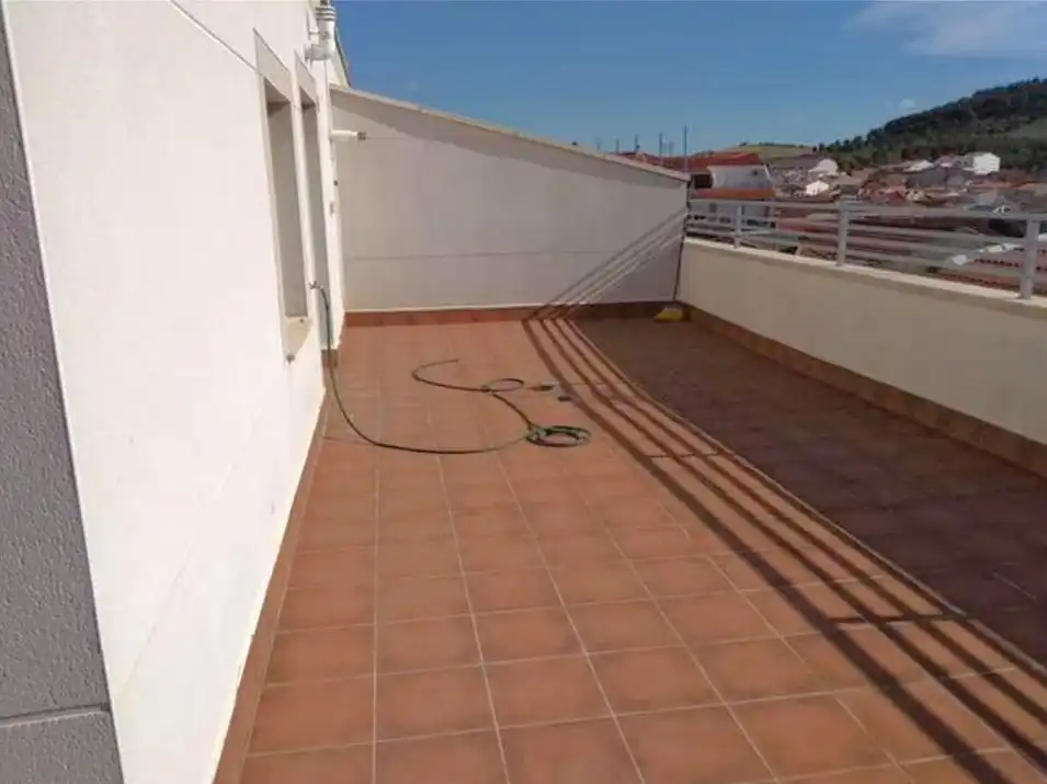 Àtic en venda a Valdepeñas, imagen 2