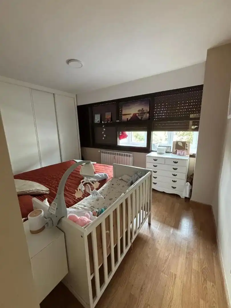 Habitación de Piso en venta en Ourense Capital  con Calefacción, Parquet y Horno
