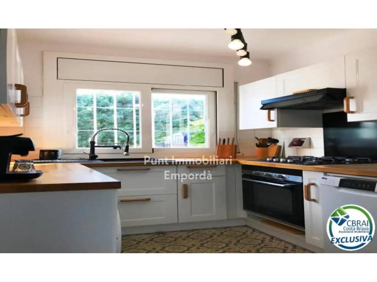Cocina de Casa o chalet en venta en Roses con Aire acondicionado, Terraza y Piscina