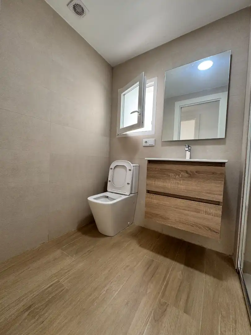 Piso con ascensor en venta en Carrer Concepción Arenal 101, imagen 13