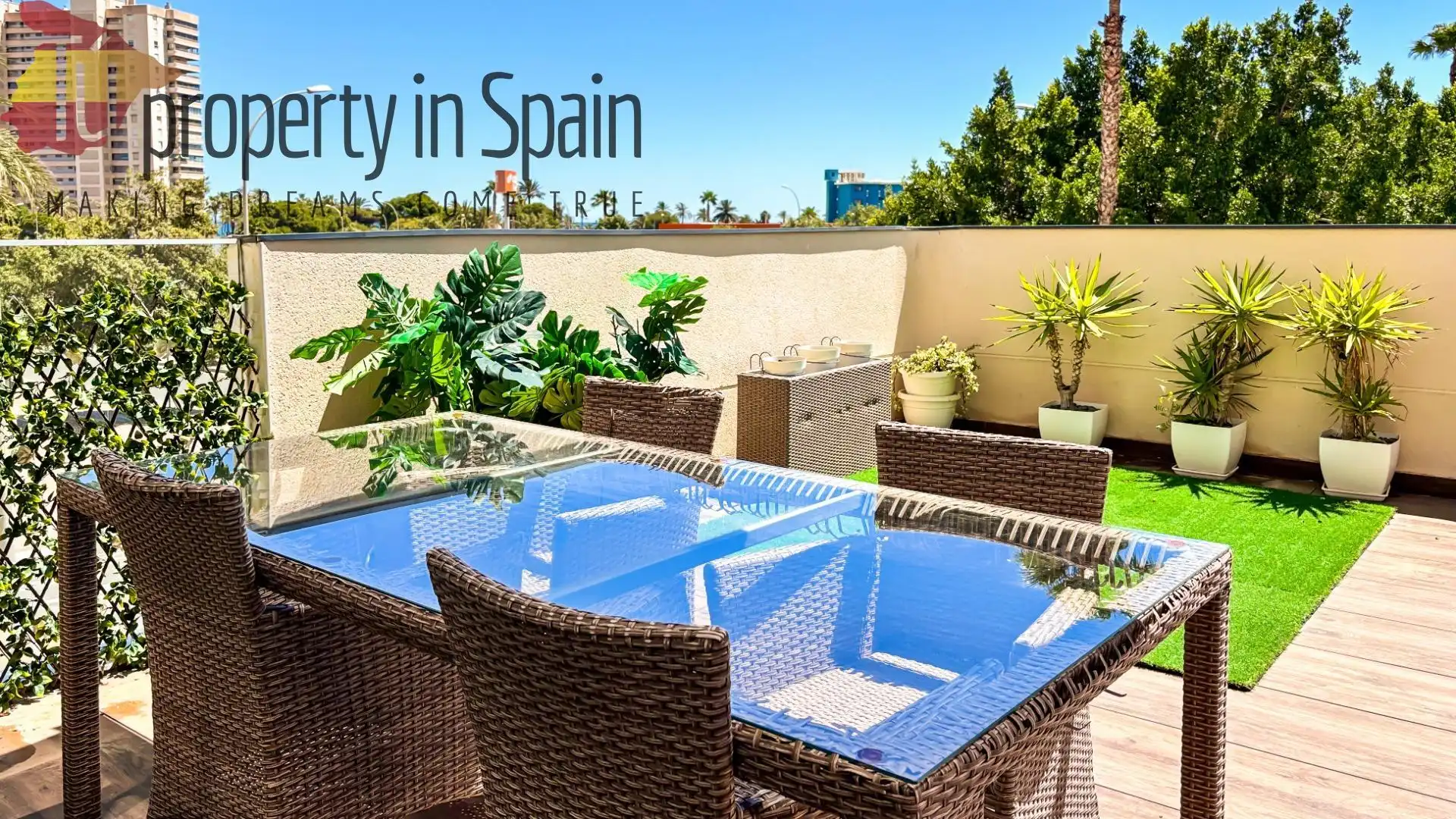 Terraza de Piso para compartir en Alicante / Alacant con Terraza, Amueblado y Piscina comunitaria