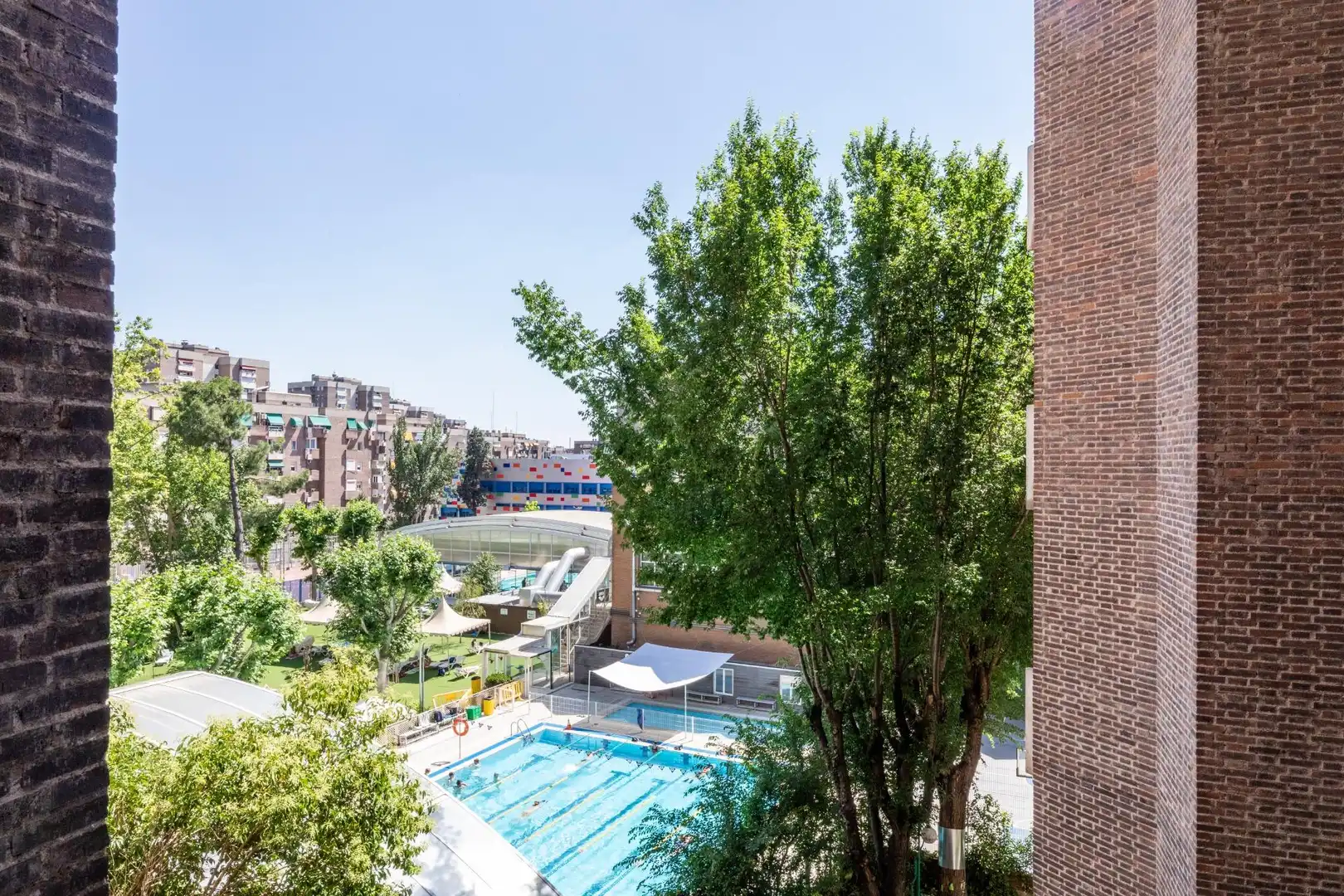 Piscina de Piso de alquiler en Madrid con Parquet