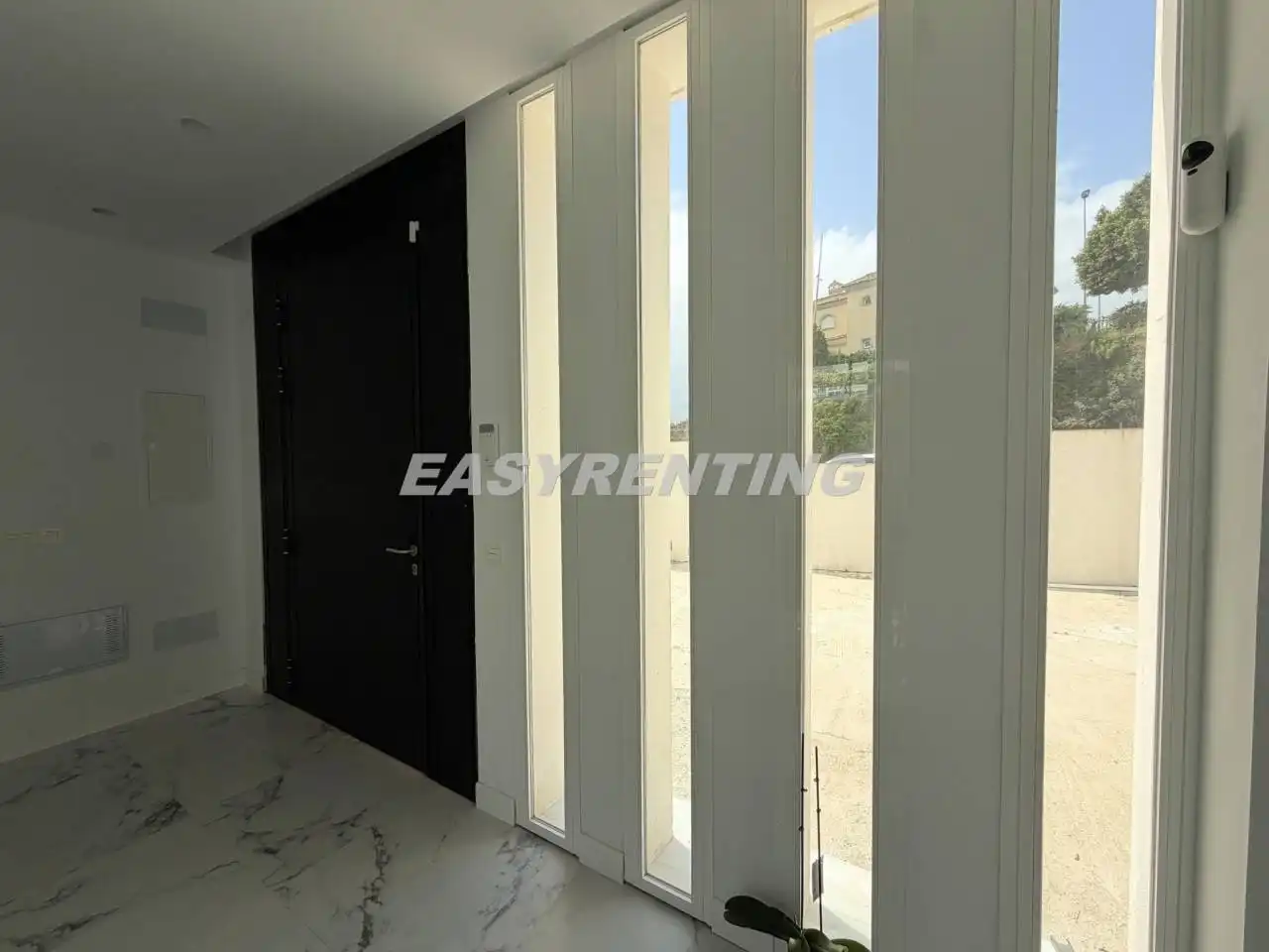 Houses for sale in La Línea de la Concepción  with Air Conditioner, Private garden and Terrace