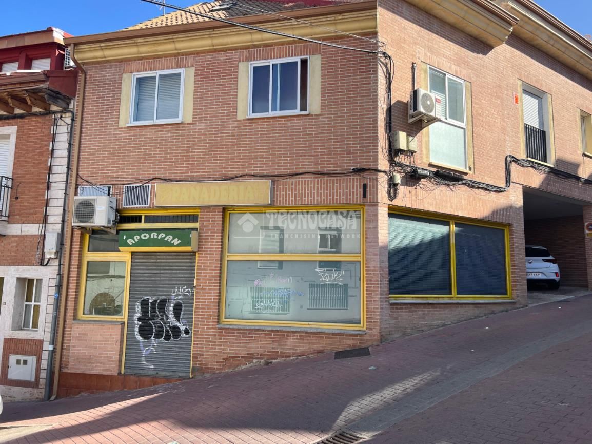 Premises for sale in Algete  with Air Conditioner