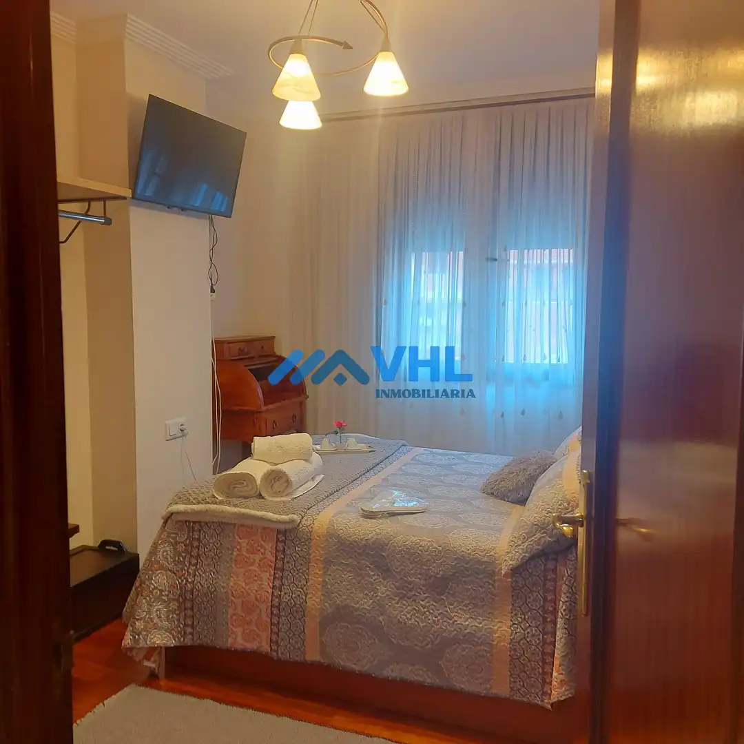 Habitación de Apartamento en venta en Castro-Urdiales con Calefacción, Terraza y Trastero
