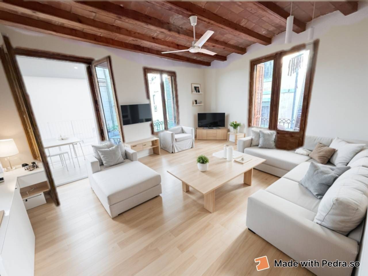 Living room of Flat for sale in  Barcelona Capital  with Balcony