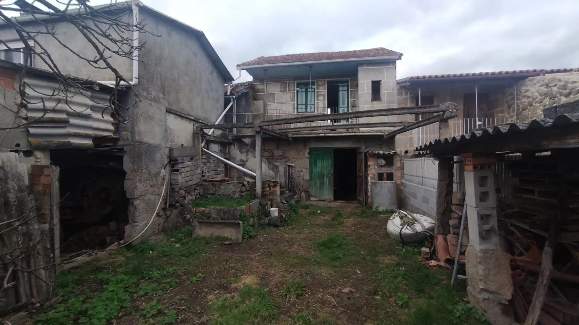 Vista exterior de Casa o chalet en venta en Taboadela con Jardín privado y Balcón