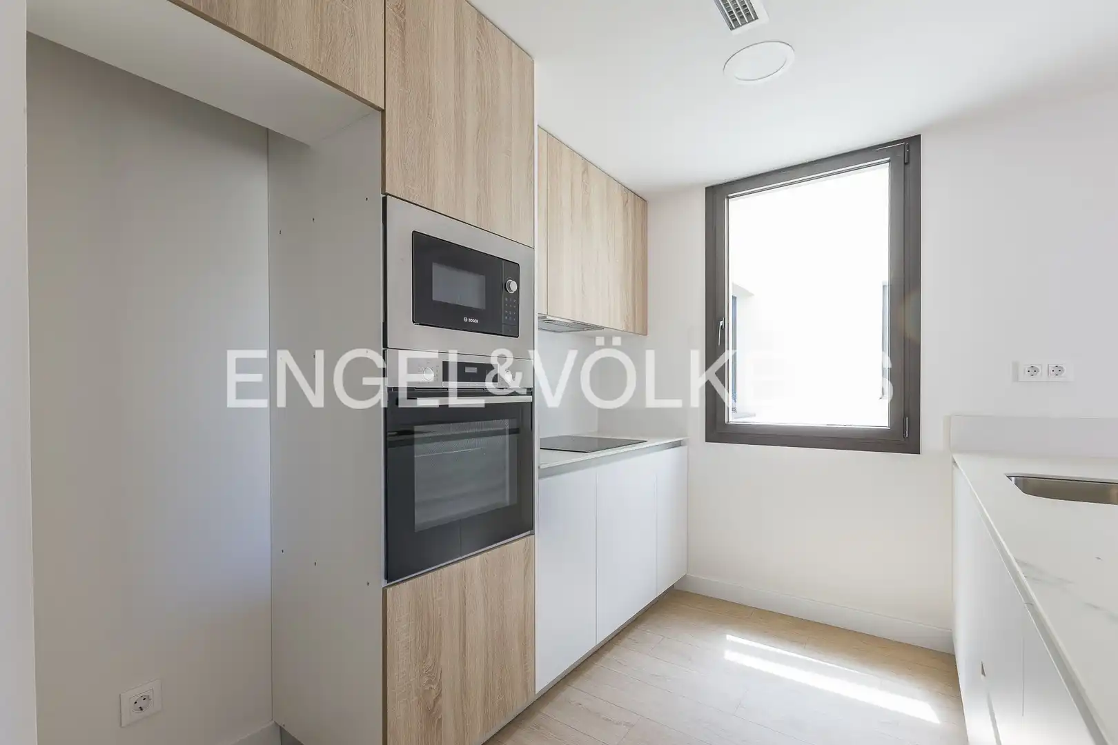 Cocina de Ático en venta en Vilanova i la Geltrú con Aire acondicionado, Calefacción y Terraza