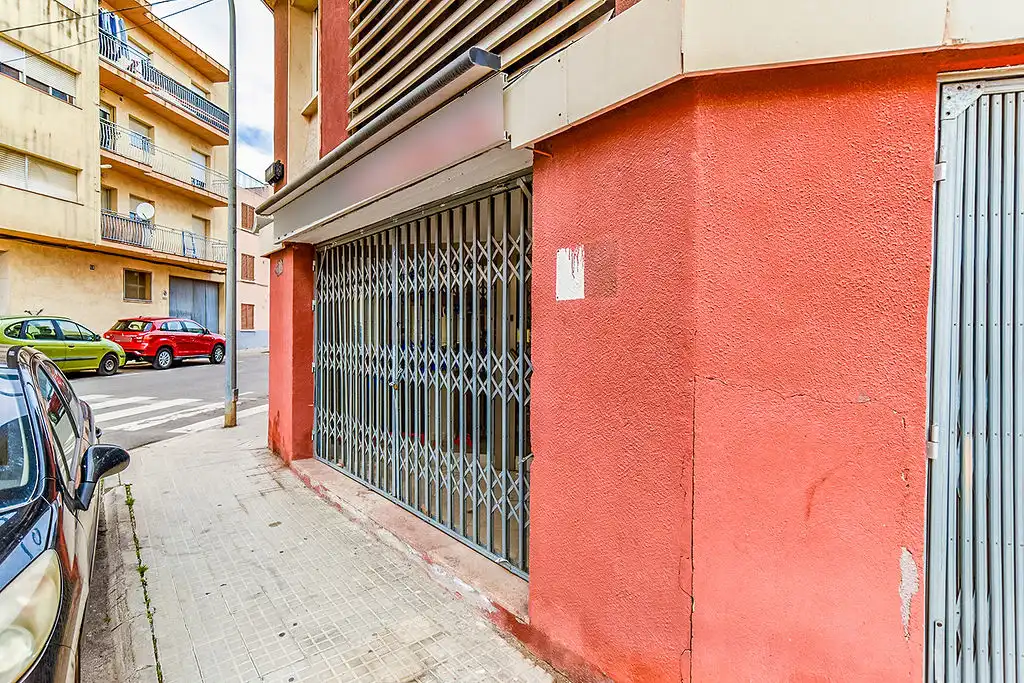 Vista exterior de Local en venta en El Morell