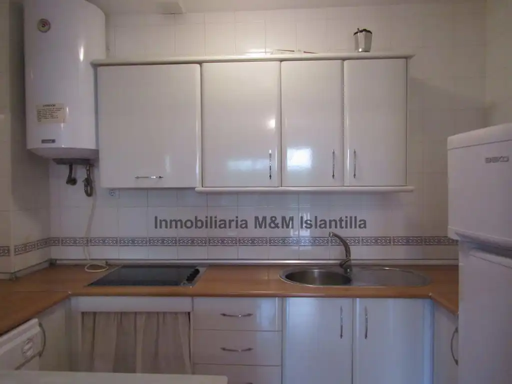 Cocina de Apartamento en venta en Islantilla con Terraza, Trastero y Amueblado
