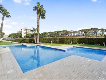 Pis amb piscina de lloguer a Calle Punta Prima