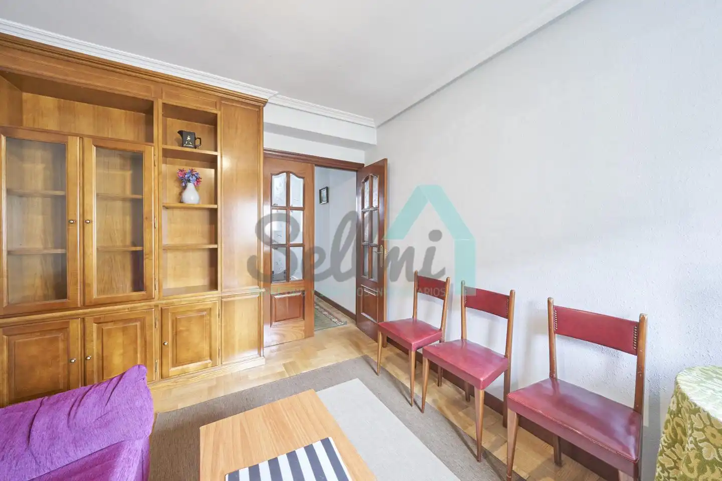 Living room of Flat for rent in Oviedo   with Heating, Parquet flooring and Furnished