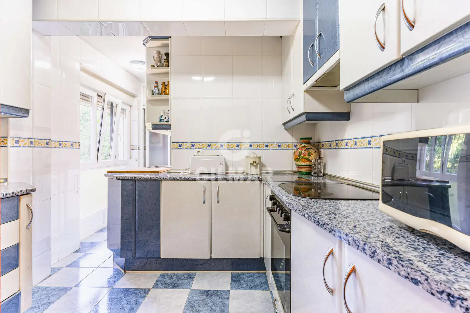 Kitchen of Flat for sale in Madrid  with Heating