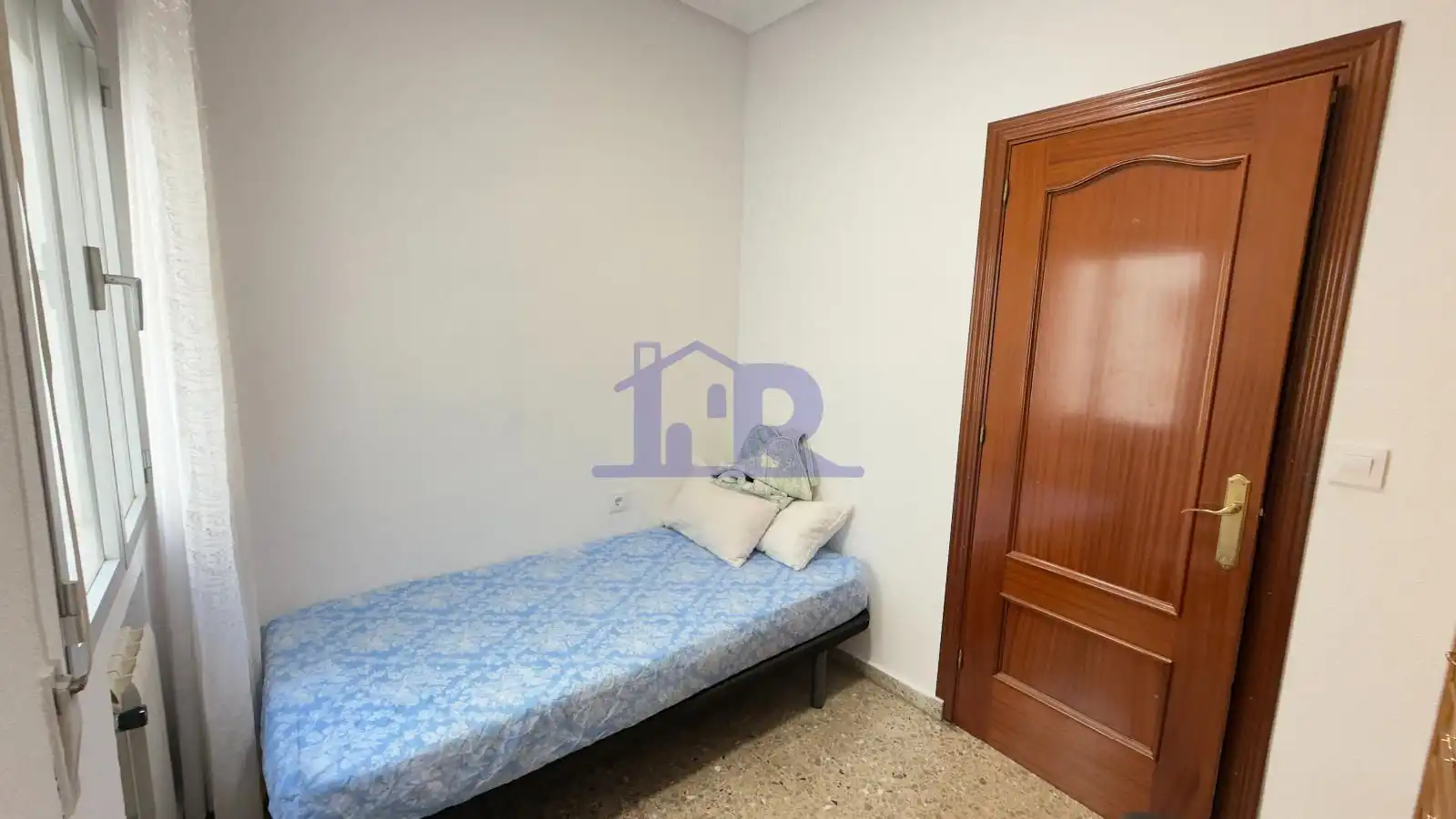 Habitación de Piso de alquiler en Cuenca con Calefacción y Terraza