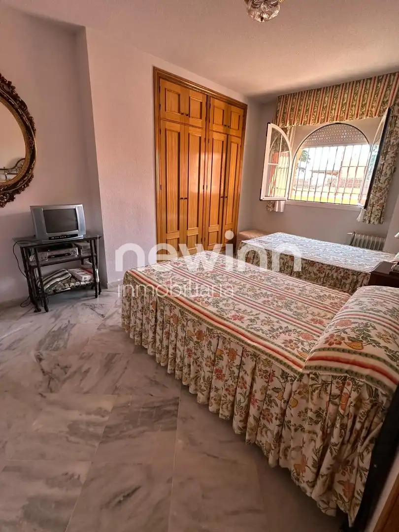 Schlafzimmer von Wohnung zum Verkauf in Marbella mit Klimaanlage, Heizung und Privatgarten