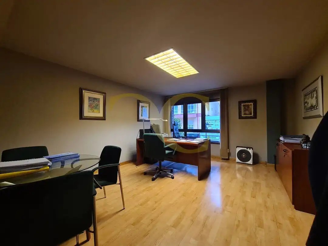 Bureau avec ascenseur à vendre à Calle Fray Ceferino