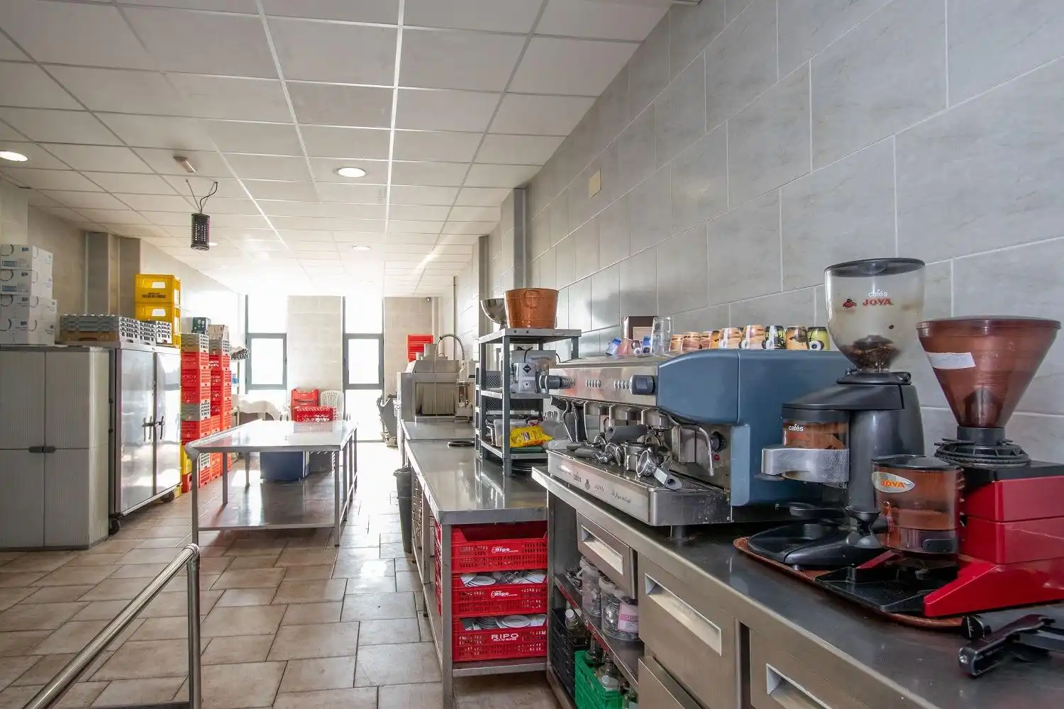 Cocina de Local en venta en Castellón de la Plana / Castelló de la Plana con Aire acondicionado