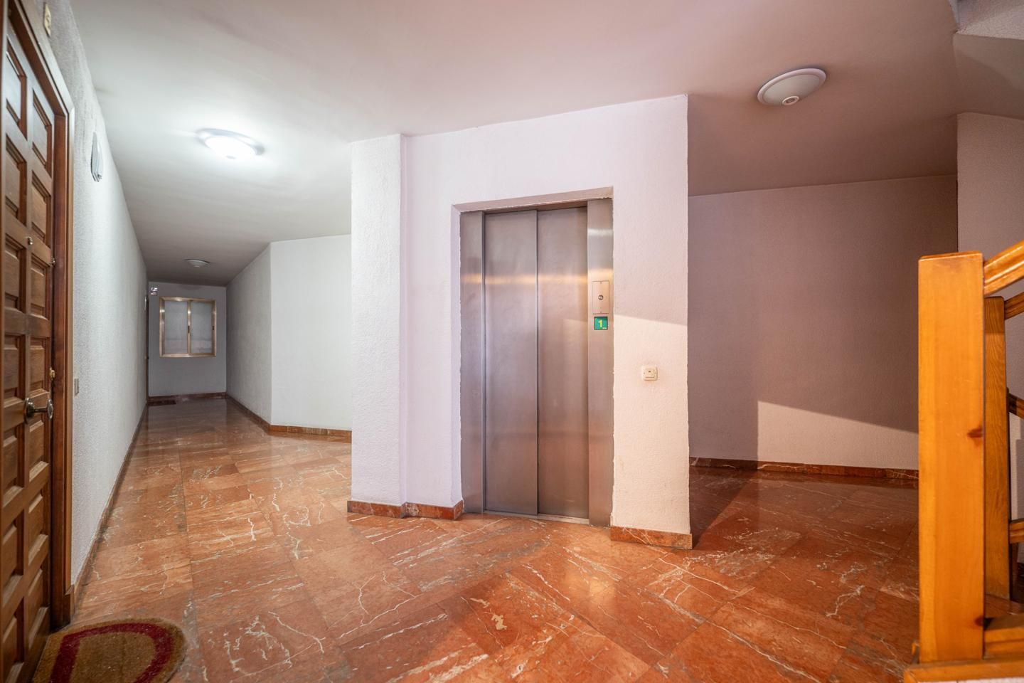 Piso en venta en Ávila Capital con Calefacción y Parquet