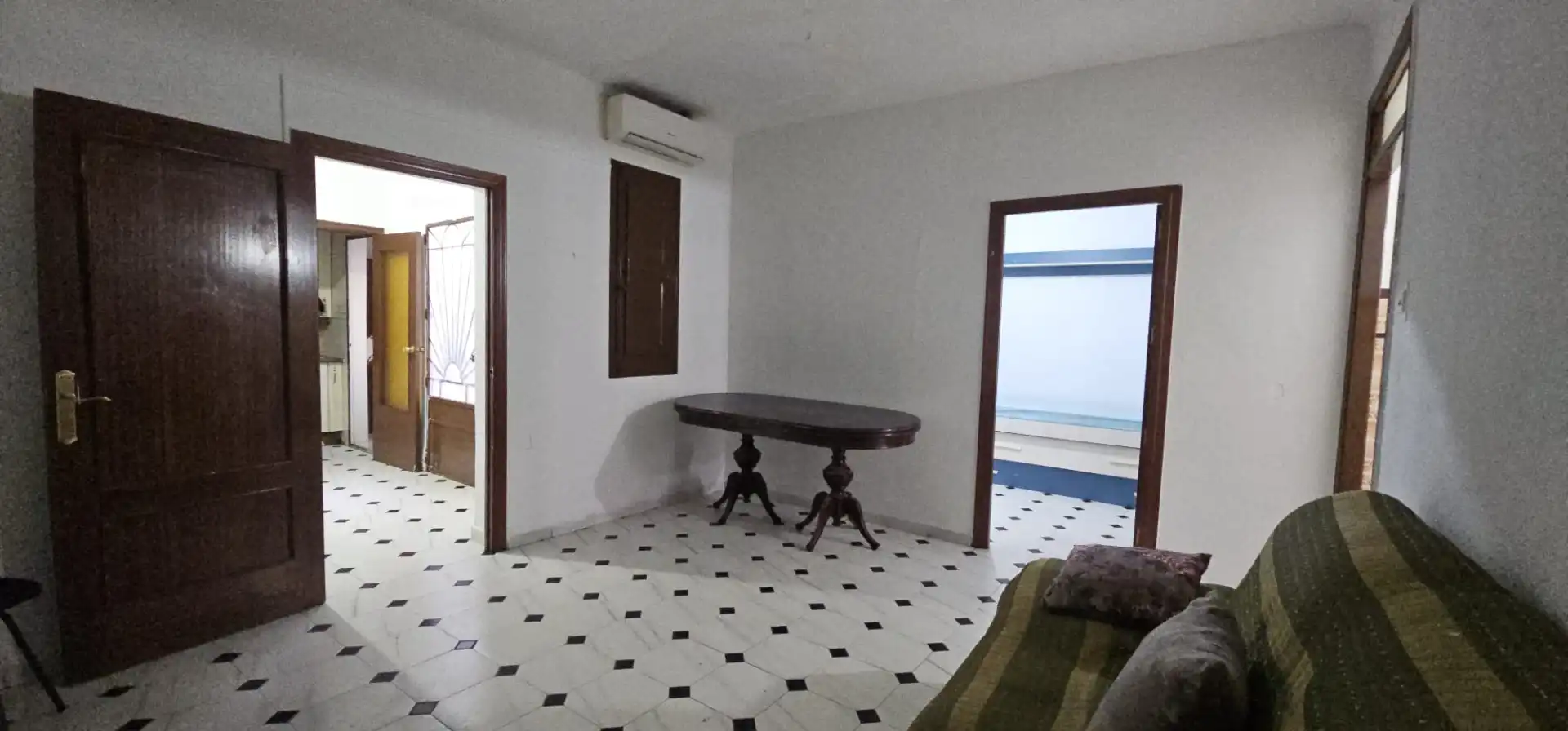 Sala d'estar de Casa o xalet en venda en Puertollano amb Aire condicionat, Terrassa i Traster
