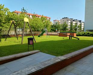 Jardí de Pis de lloguer en Santander amb Calefacció, Parquet i Traster