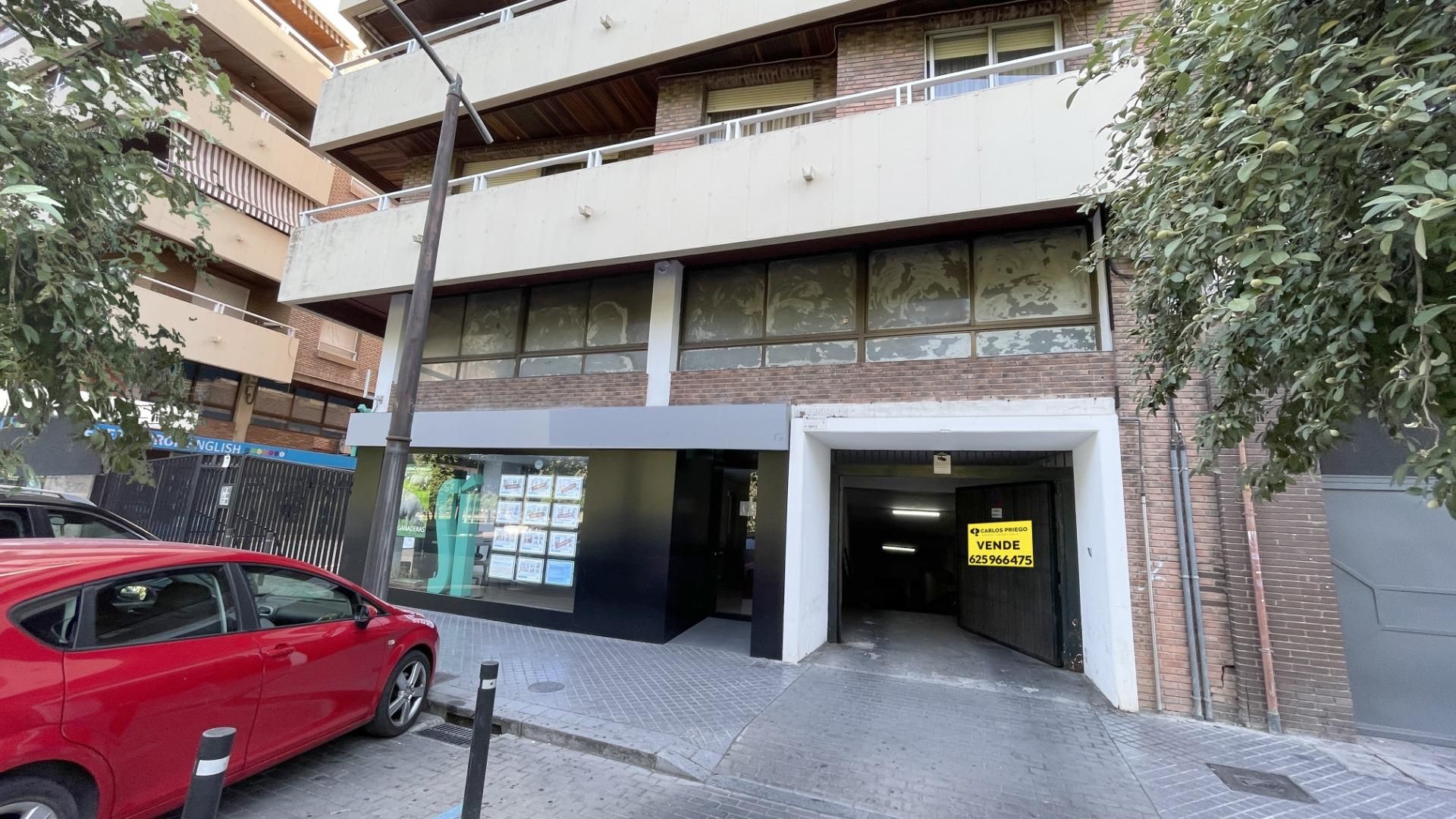 Exterior view of Garage for sale in  Córdoba Capital