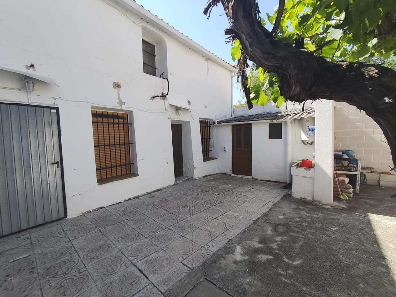 Exterior view of House or chalet for sale in Numancia de la Sagra  with Private garden, Storage room and Alarm