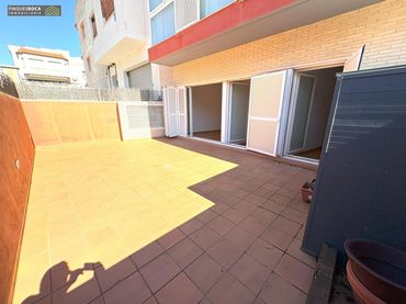 Flat with pool for sale in Calle L'ARXIU DE SIMANCAS