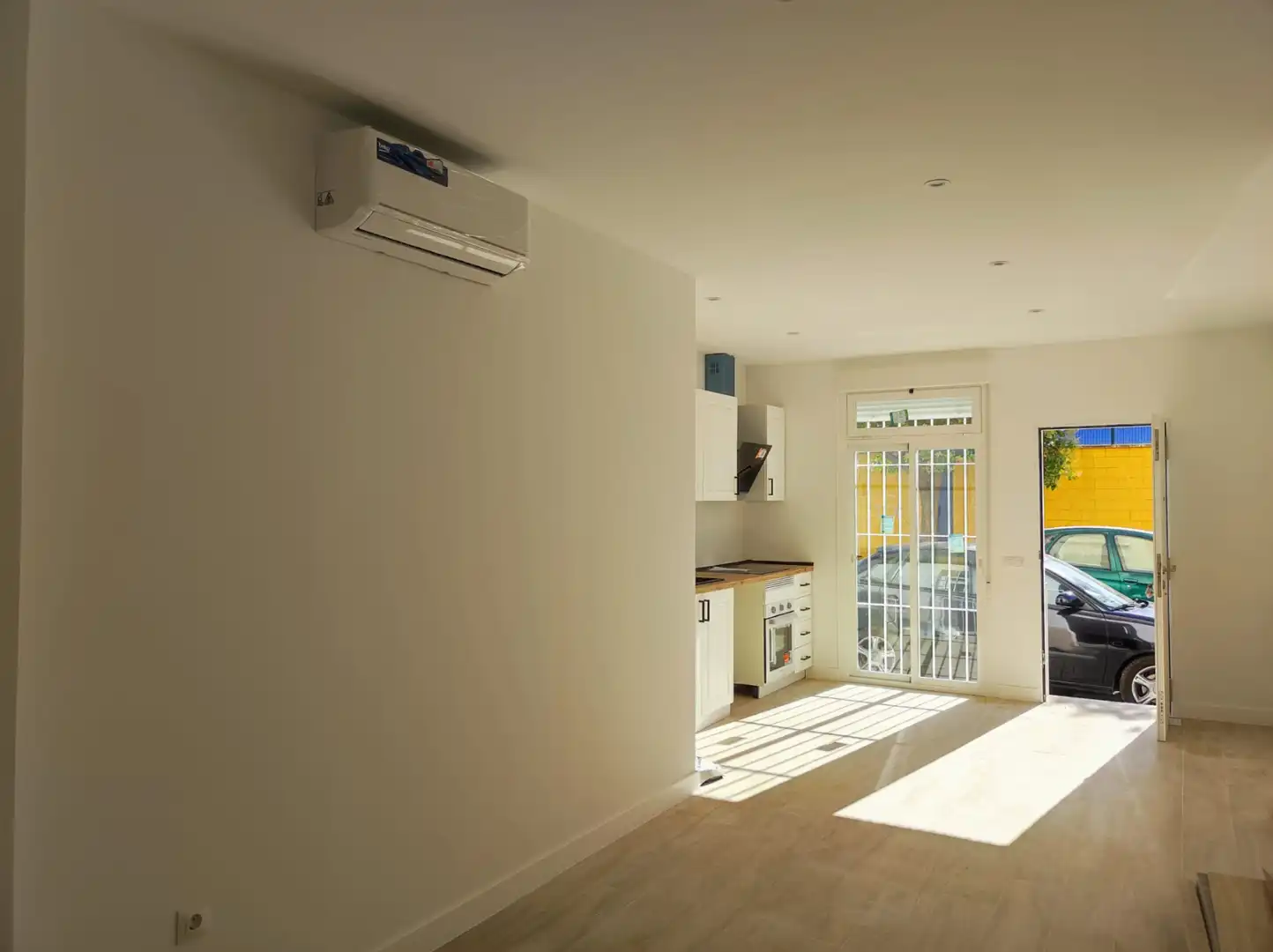 Sala d'estar de Estudi de lloguer en Málaga amb Aire condicionat, Calefacció i Forn