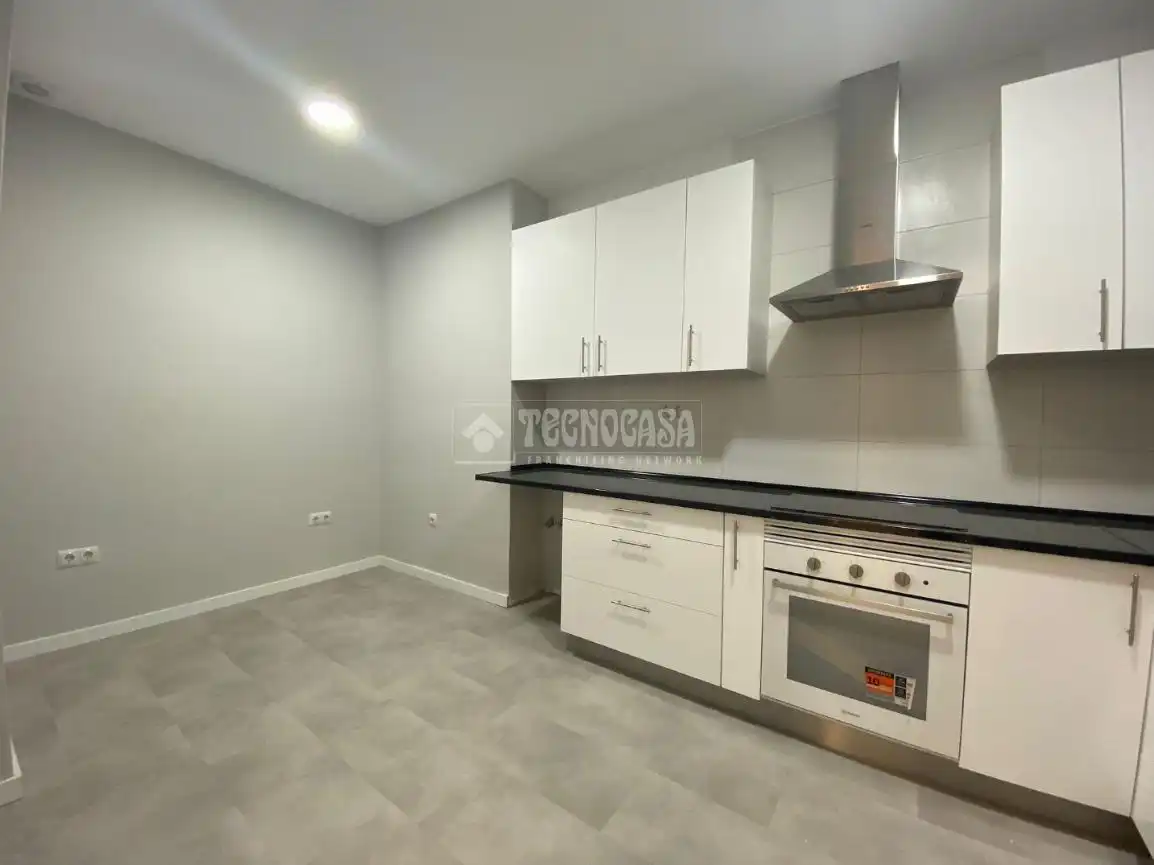 Flat for sale in Ensanche