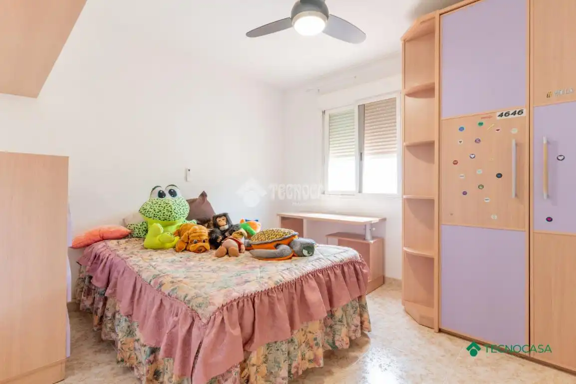 Bedroom of Detached homes for sale in Roquetas de Mar  with Air Conditioner and Terrace