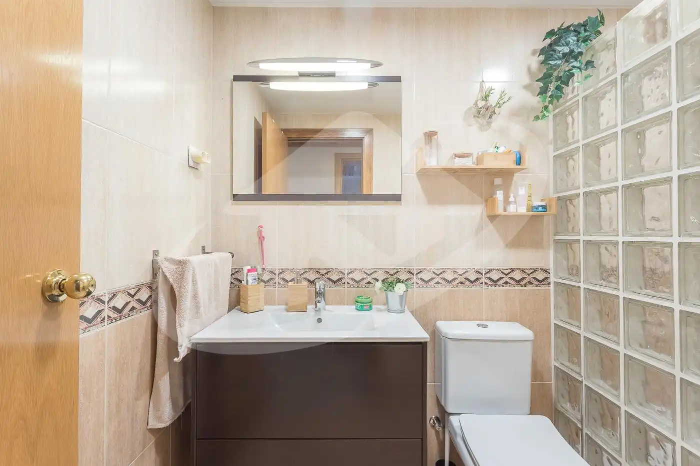 Bathroom of Duplexes for sale in Sabadell  with Air Conditioner, Heating and Terrace