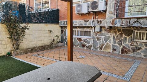 Foto 3 de Casa adosada en venda a Velilla de San Antonio, Madrid