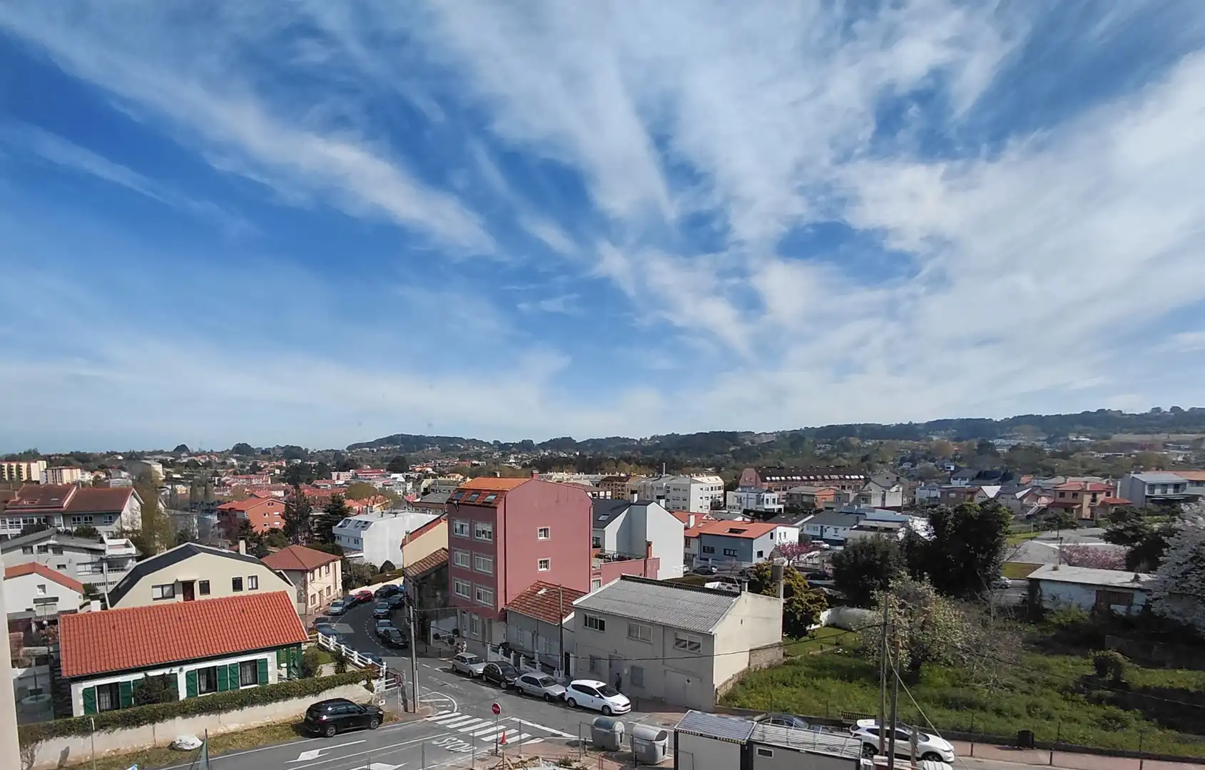 Vista exterior de Piso en venta en Oleiros con Calefacción, Parquet y Trastero
