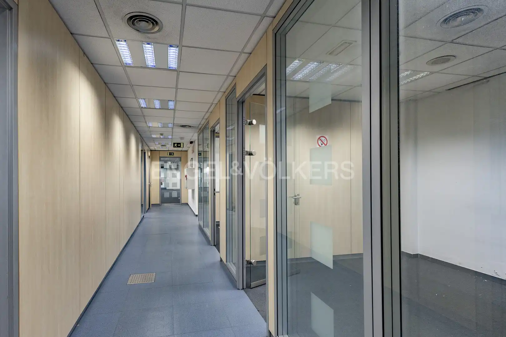 Office space with lift to rent in Zona Industrial, imagen 36
