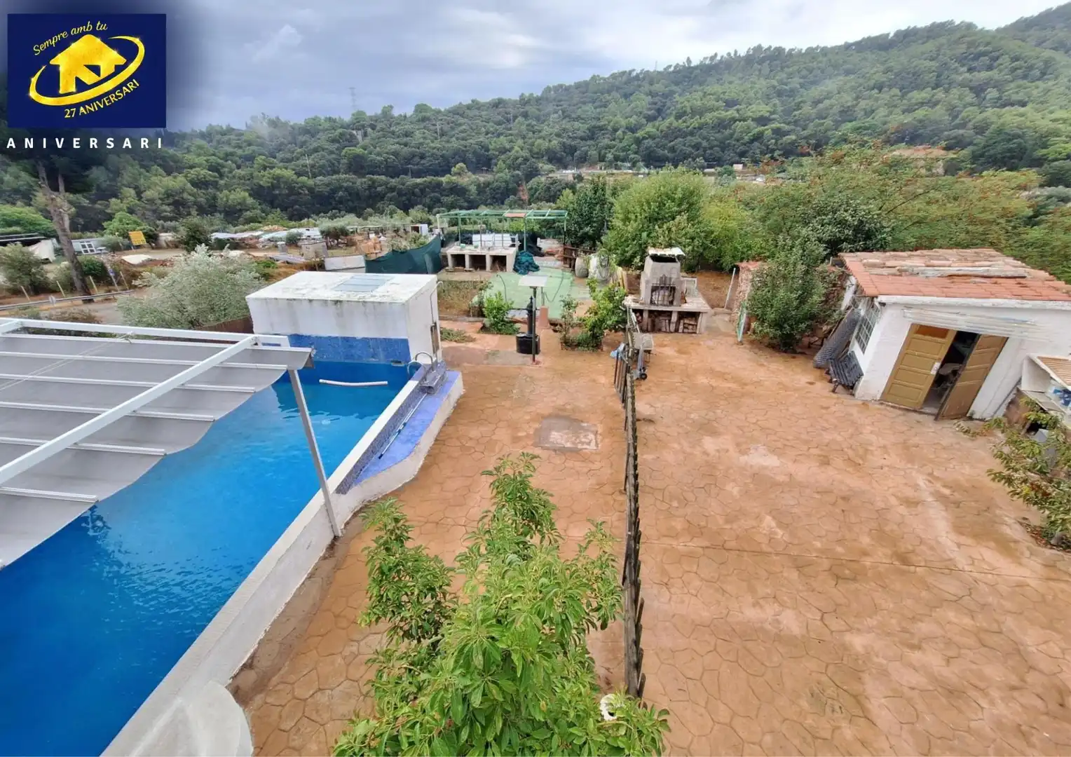 Casa rustica con terrazza in vendita a Airesol
