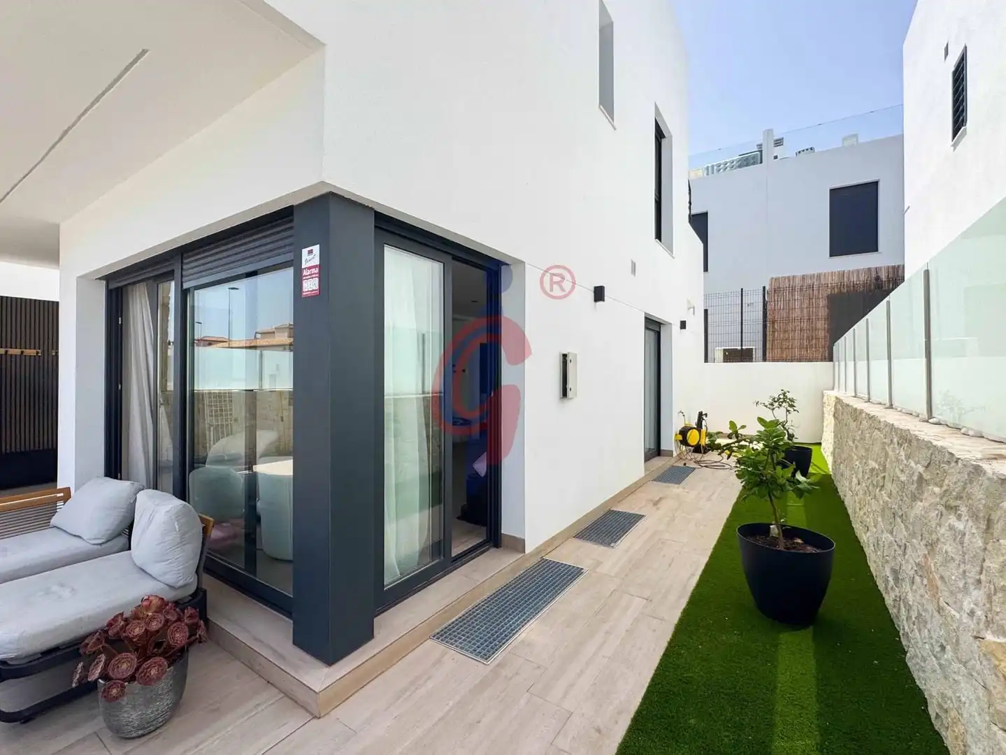 Terrassa de Casa o xalet en venda en Orihuela amb Aire condicionat, Terrassa i Piscina