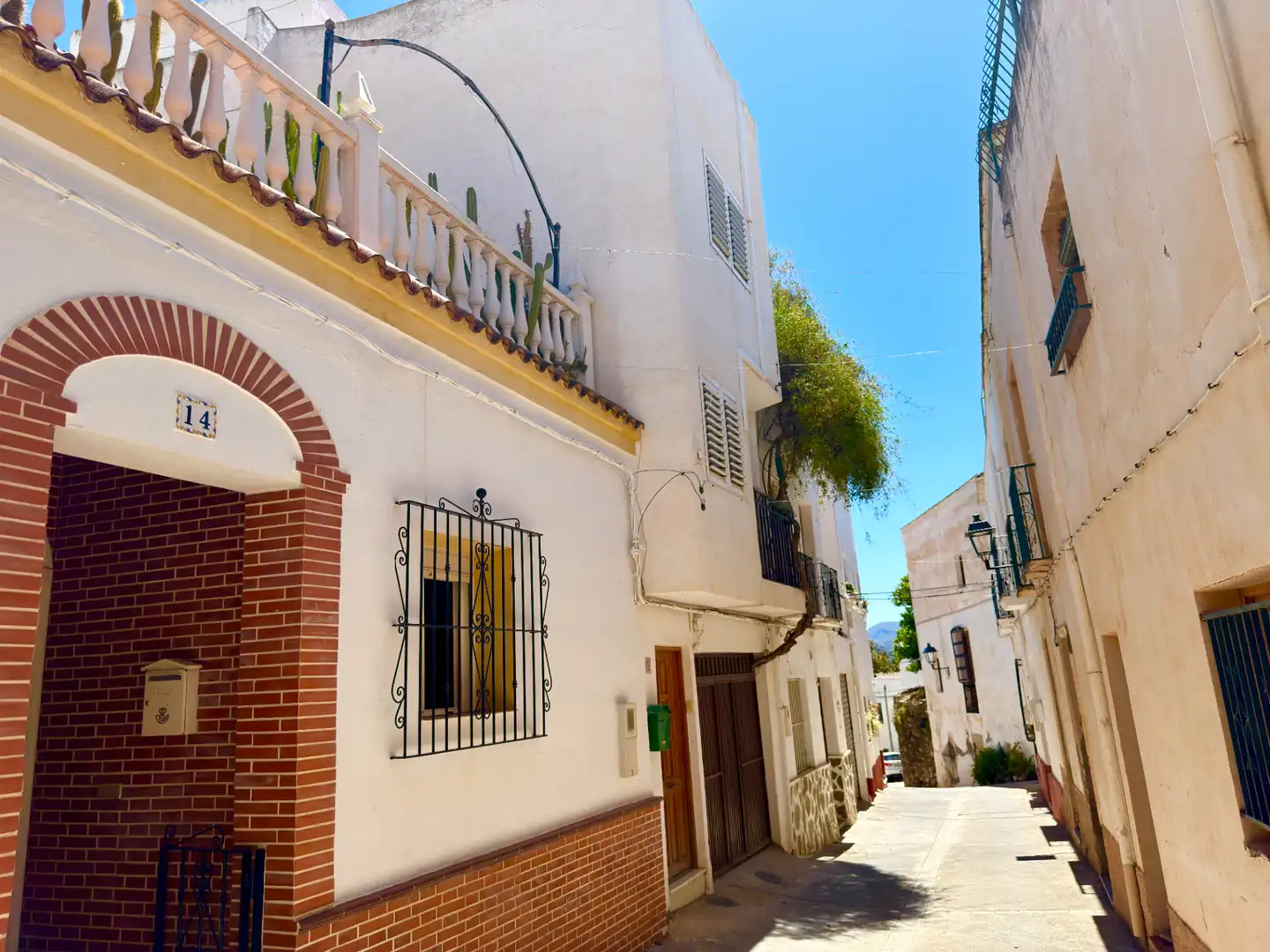 Vista exterior de Casa o xalet en venda en Canjáyar amb Aire condicionat, Terrassa i Traster
