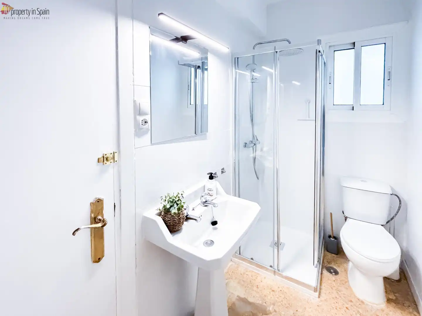 Habitación en ANGEL LOZANO, Barrio del Centro