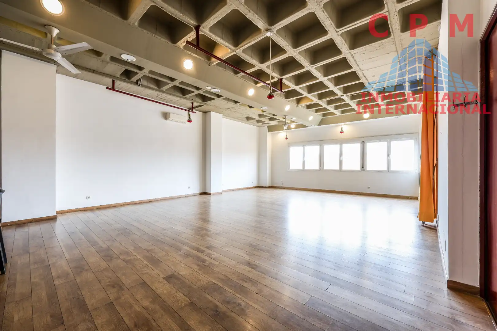 Oficina de lloguer en  Madrid Capital amb Aire condicionat, Calefacció i Internet