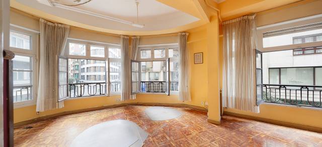 Piso en Venta en Gijón - CL CABRALES, 62 en Barrio del Centro