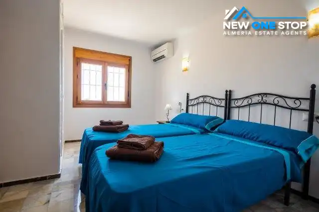 Detached house with terrace for sale in Calle UA-6 27, imagen 11