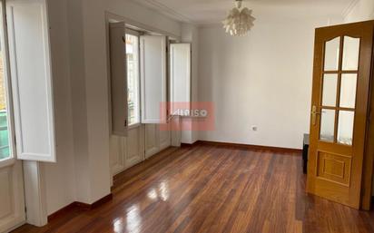 Living room of Duplex for sale in Ourense Capital   with Heating, Parquet flooring and Storage room