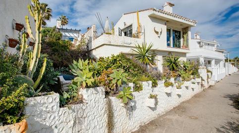 Foto 2 de Casa o xalet en venda a Avenida del Carmen, 31, Puerto de Estepona, Málaga